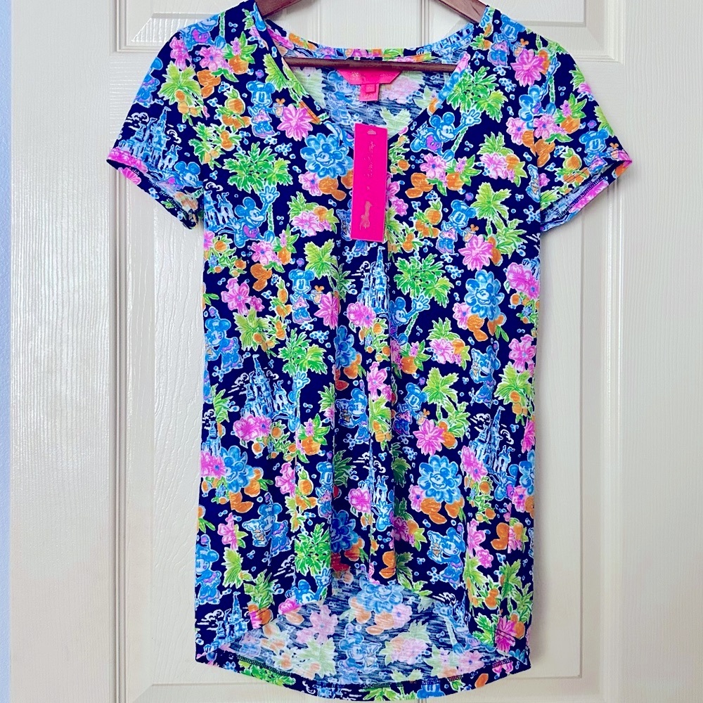 NWT Lilly Pulitzer X Disney Parks Etta V-Neck Tee –Aegean Navy Size XS